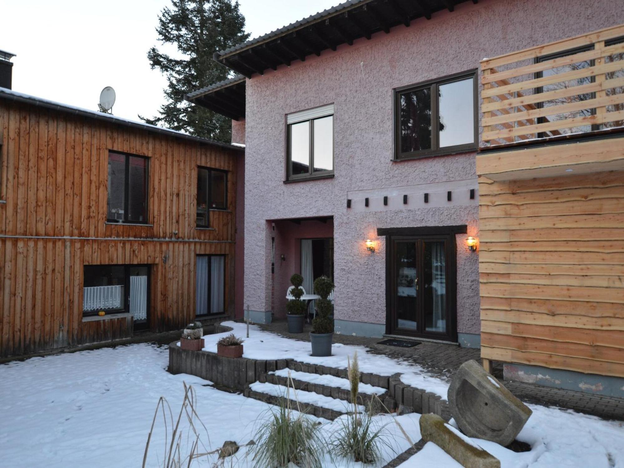Cosy Apartment In Manderscheid With Balcony Extérieur photo