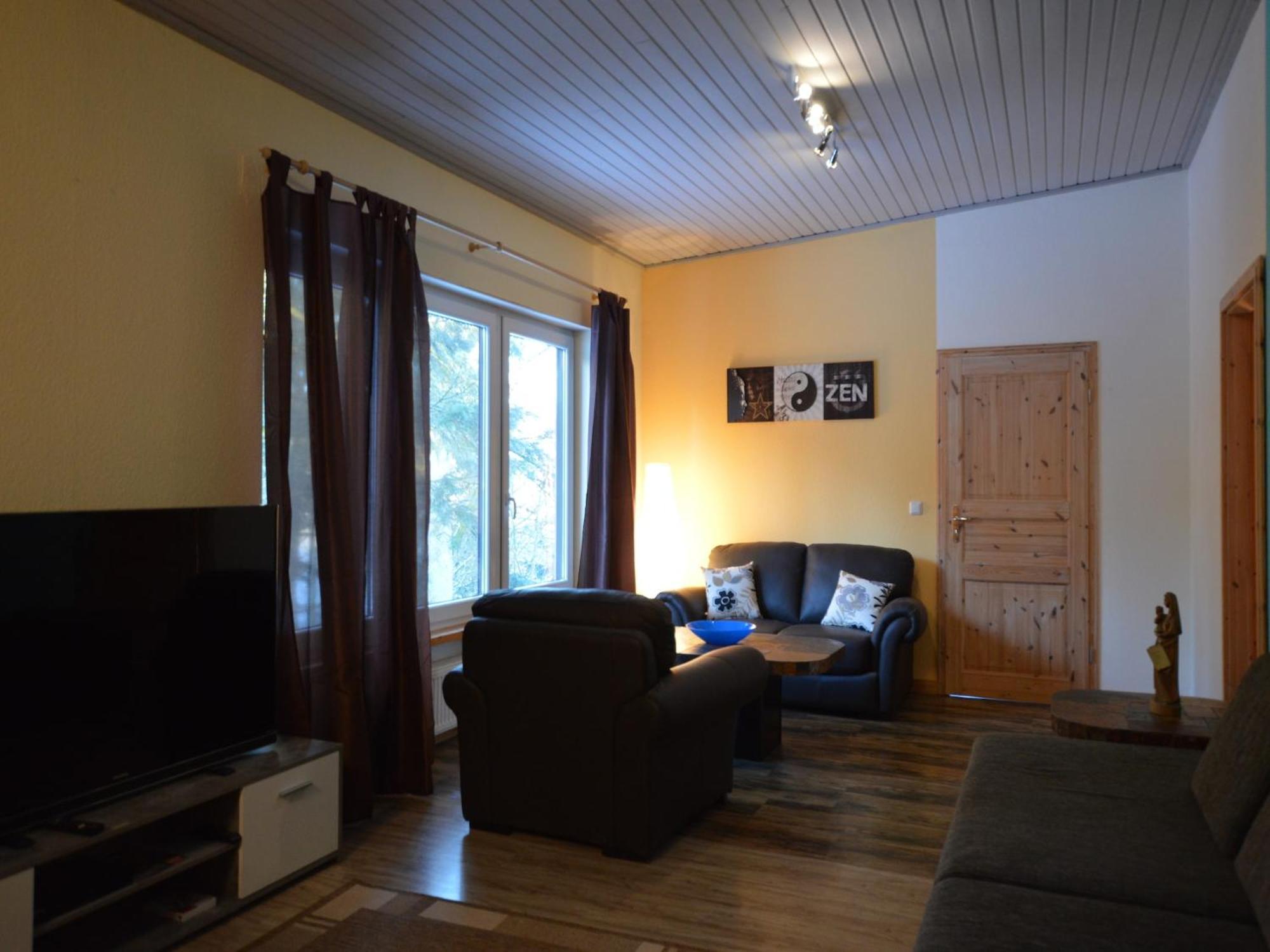 Cosy Apartment In Manderscheid With Balcony Extérieur photo